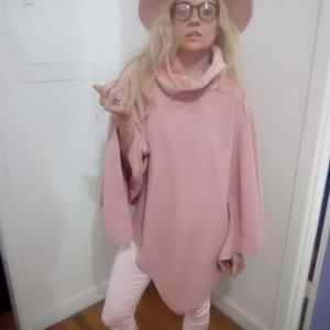 Pink plush cape faux fur collar